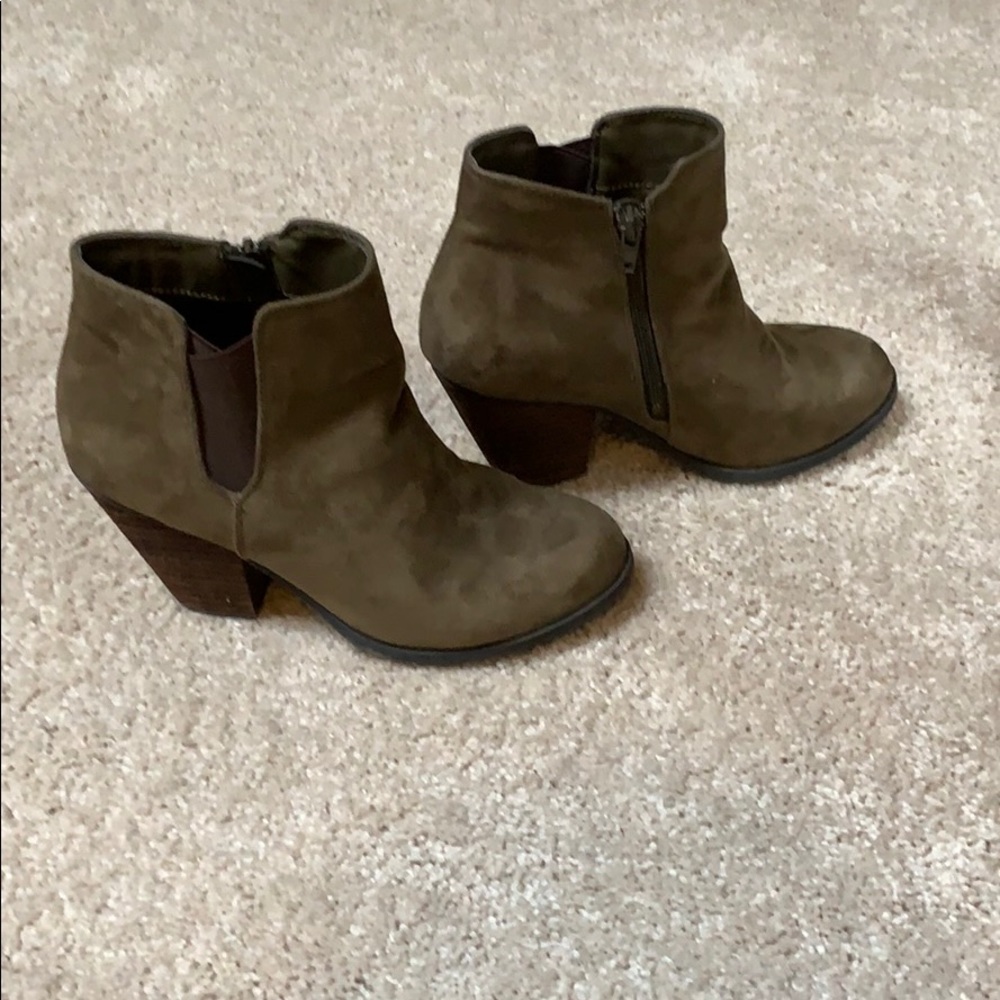 Perfect condition booties